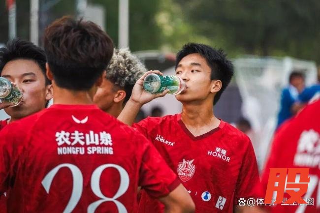 中国足球小将九年：一场社会化青训实验 曙光与挑战并存